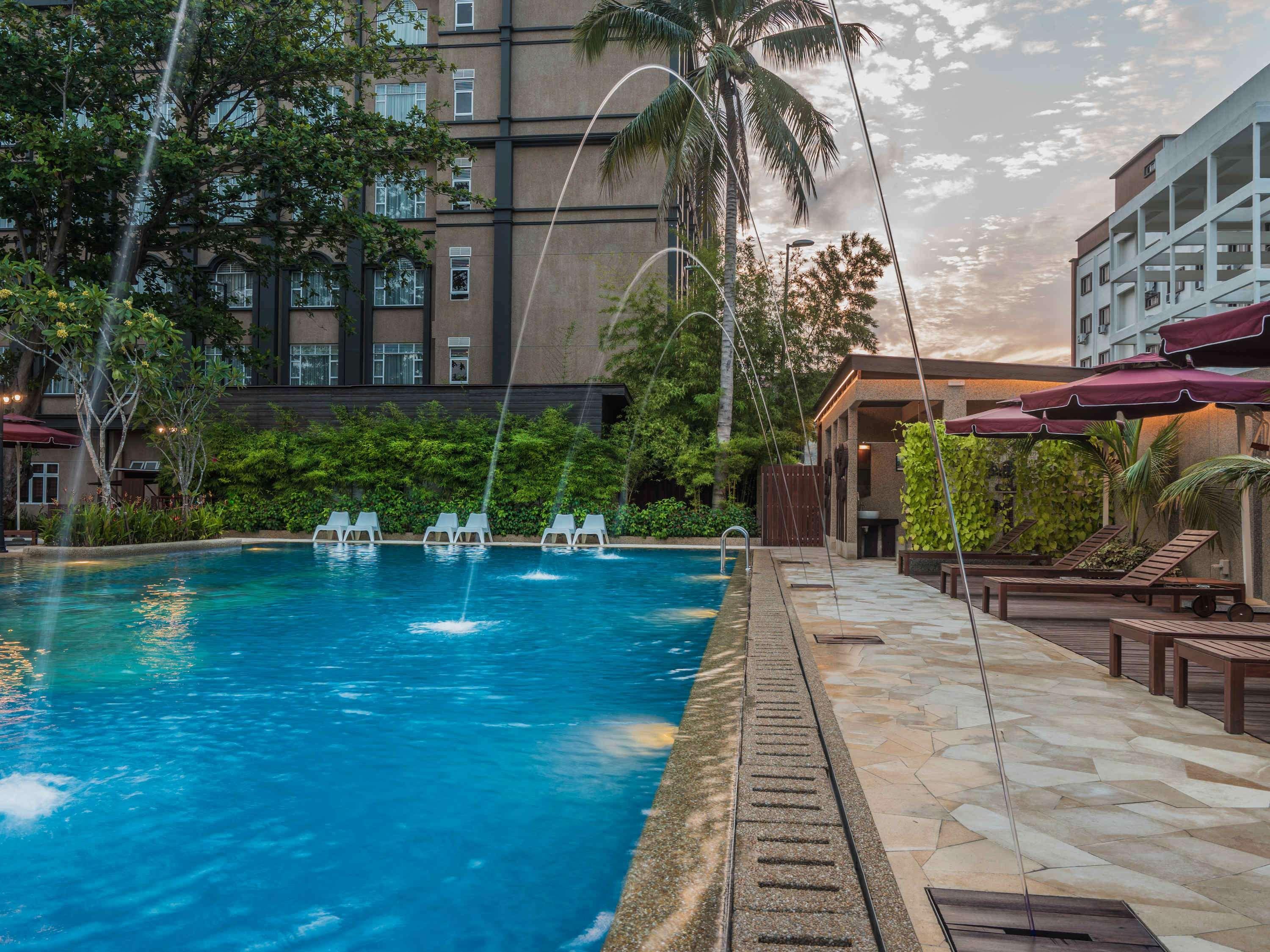 Ibis Melaka Hotel Bagian luar foto